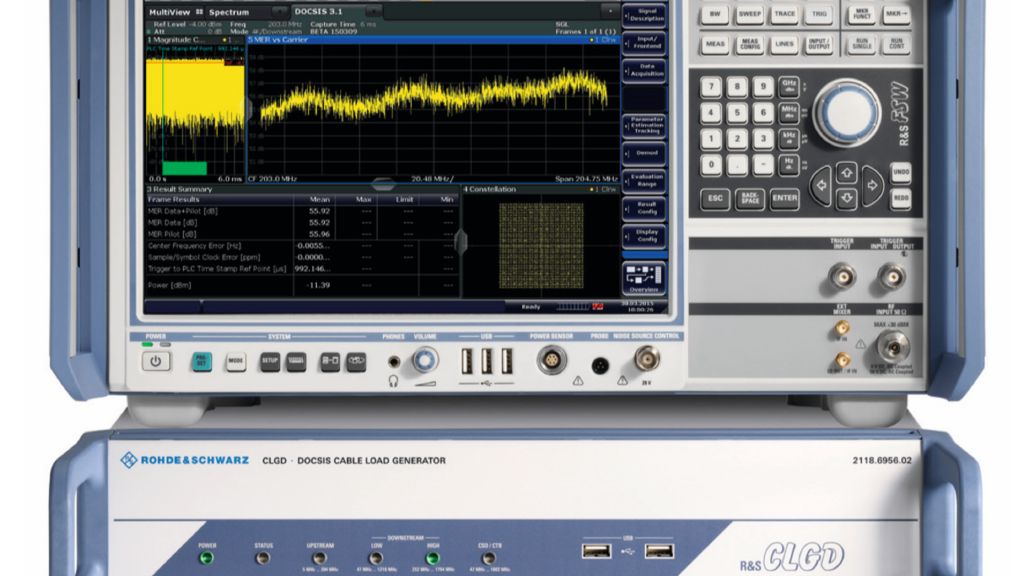 The R&S®FSW signal and spectrum analyzer with the R&S®CLGD DOCSIS cable load generator.